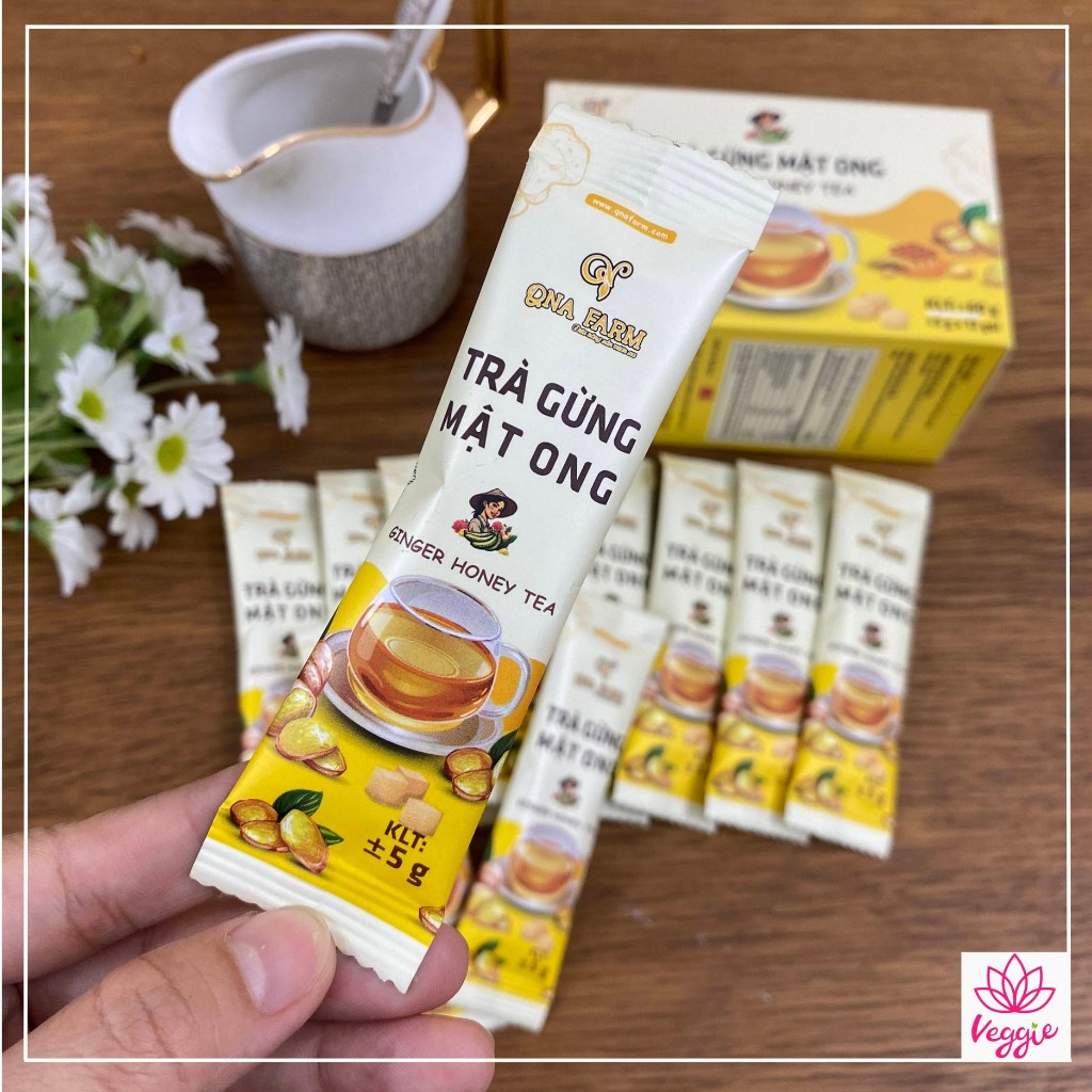 Trà gừng mật ong hòa tan QNA 60g (12 gói nhỏ/ hộp) - hỗ trợ tiêu hóa, giảm viêm họng làm ấm cơ thể