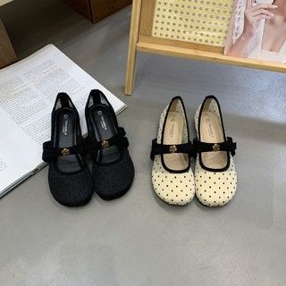 Giày chấm bi mũi vuông kiểu retro họa tiết hoa,  giày đế bằng cổ thấp dành cho nữ Mã T084