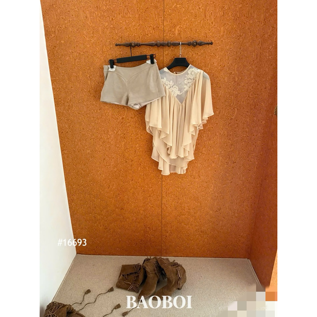 Áo voan blouse vintage lên dáng mix match siuu thơ hot hit
