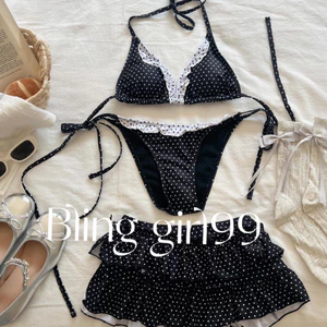 Set 2 Mảnh Chấm Bi 3 Chi Tiết Kèm Váy 2 Tầng Buộc Dây Và Có Đệm Mút❤️(order 7-15n)