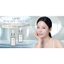 Hyaluronic Serum Lavish mang đến lớp dưỡng mỏng nhẹ, giúp da tươi tắn.