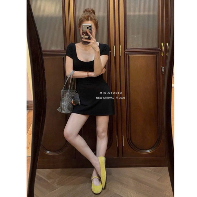 Đầm nữ tay ngắn cổ vuông dáng ngắn xoè nhẹ ôm body tôn dáng phong cách basic trẻ trung,chất liệu co giãn dày dặn cao cấp