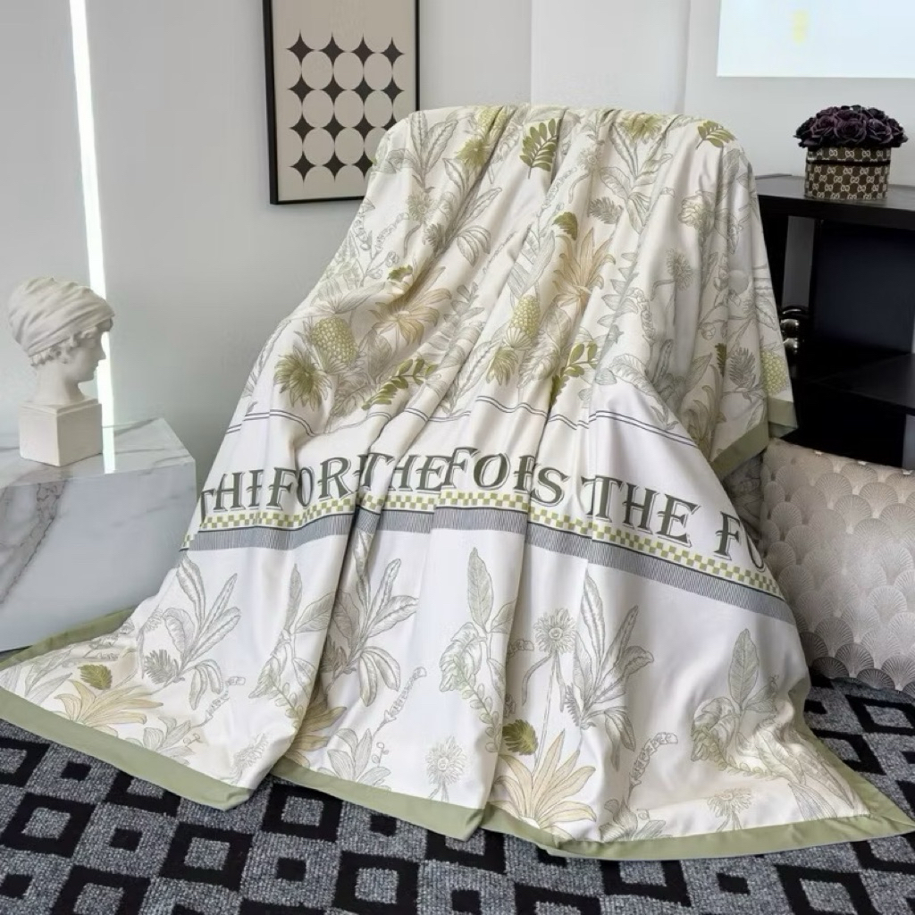 Chăn Lụa Thái 2M3x2M Lụa Chuẩn Loại 1 Thoáng Khí Mát Mẻ