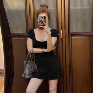 Váy body đen cổ vuông tay ngắn thiết kế ôm dáng tôn eo phong cách basic thời trang nữ MIA V373