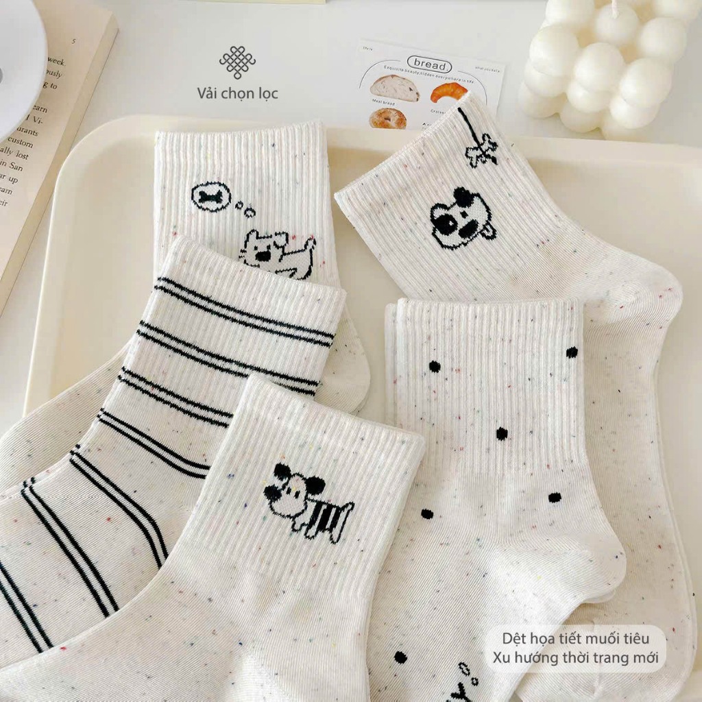 Tất vớ cổ trung tone trắng đen họa tiết cún con dễ thương, chất liệu mềm mại - Ekiu Perseper
