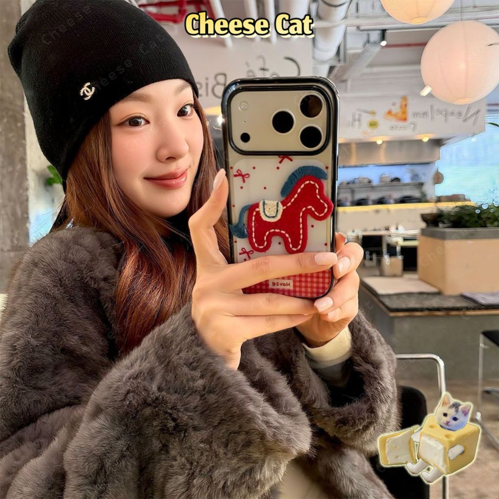 Vỏ điện thoại hình chú ngựa thêu phong cách mới năm mới cho iPhone 17 15 16 13 12 11 14 Pro Max Xs Max XR 7 Plus