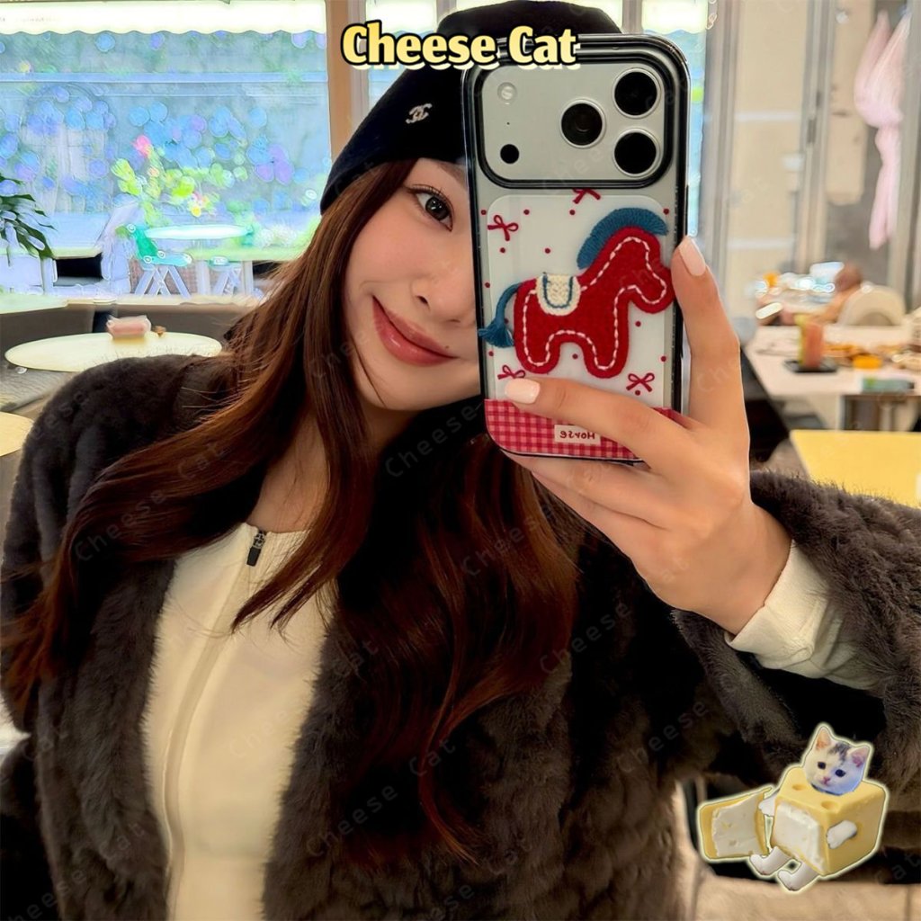 Vỏ điện thoại hình chú ngựa thêu phong cách mới năm mới cho iPhone 17 15 16 13 12 11 14 Pro Max Xs Max XR 7 Plus