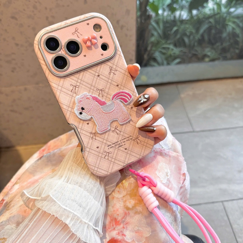 Ốp giả Iphone 17Promax Ngựa Hồng Nơ Pink Horse| Nắng Case