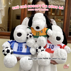 Gấu bông Snoopy ôm bóng đá mặc áo đội tuyển siêu mềm mịn – Quà tặng dễ thương cho bé & người yêu - ROSA GIFT HOUSE