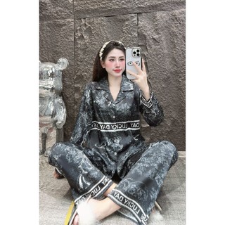 Đồ Bộ Pijama Lụa Latin Lụa Mịn ,Họa Tiết Rừng Màu Sang Chảnh Có Size Từ  40- 60 kg & 60-75 kg Dành Cho Nữ Mặc Bốn Mùa