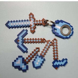 Combo Keyrambit Và Phụ Kiện Minecraft khai thác tài nguyên chế bằng Vàng - Móc khóa Vận động ngón tay và xả stress