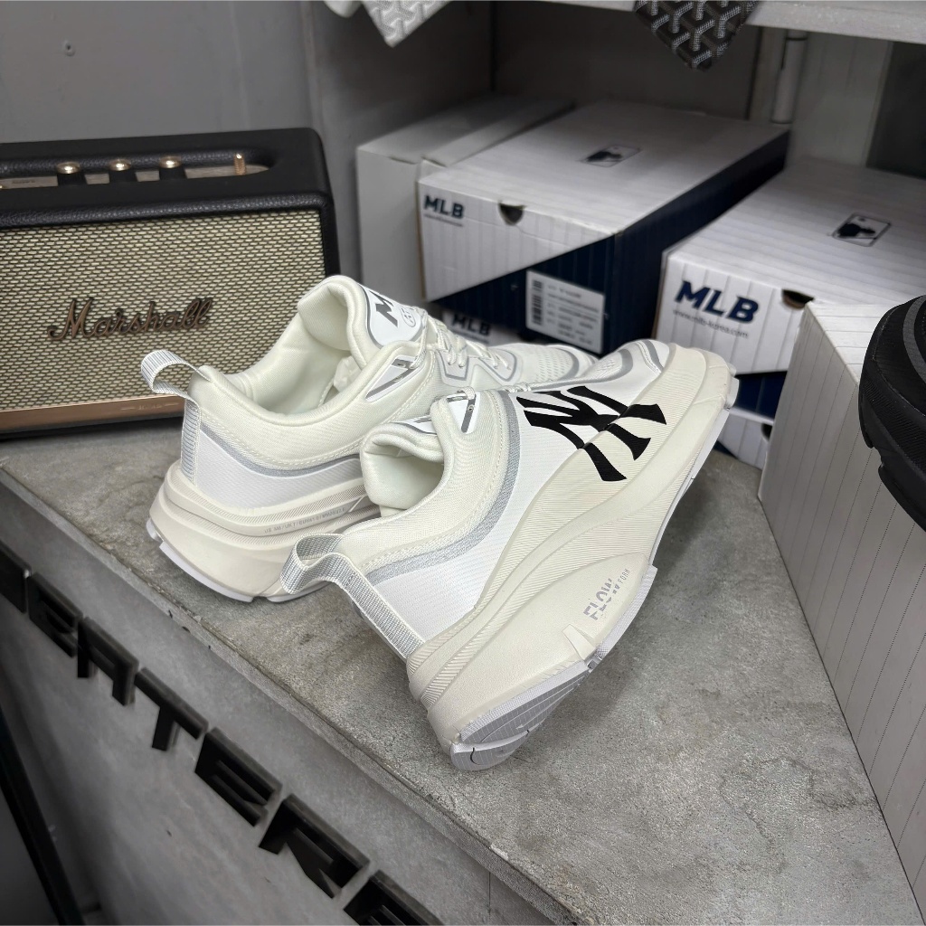 [Chính hãng] Giày thể thao sneaker MLB Athflow v2 New York Yankees Trắng Đen - 3ARNATF4N-50IVS