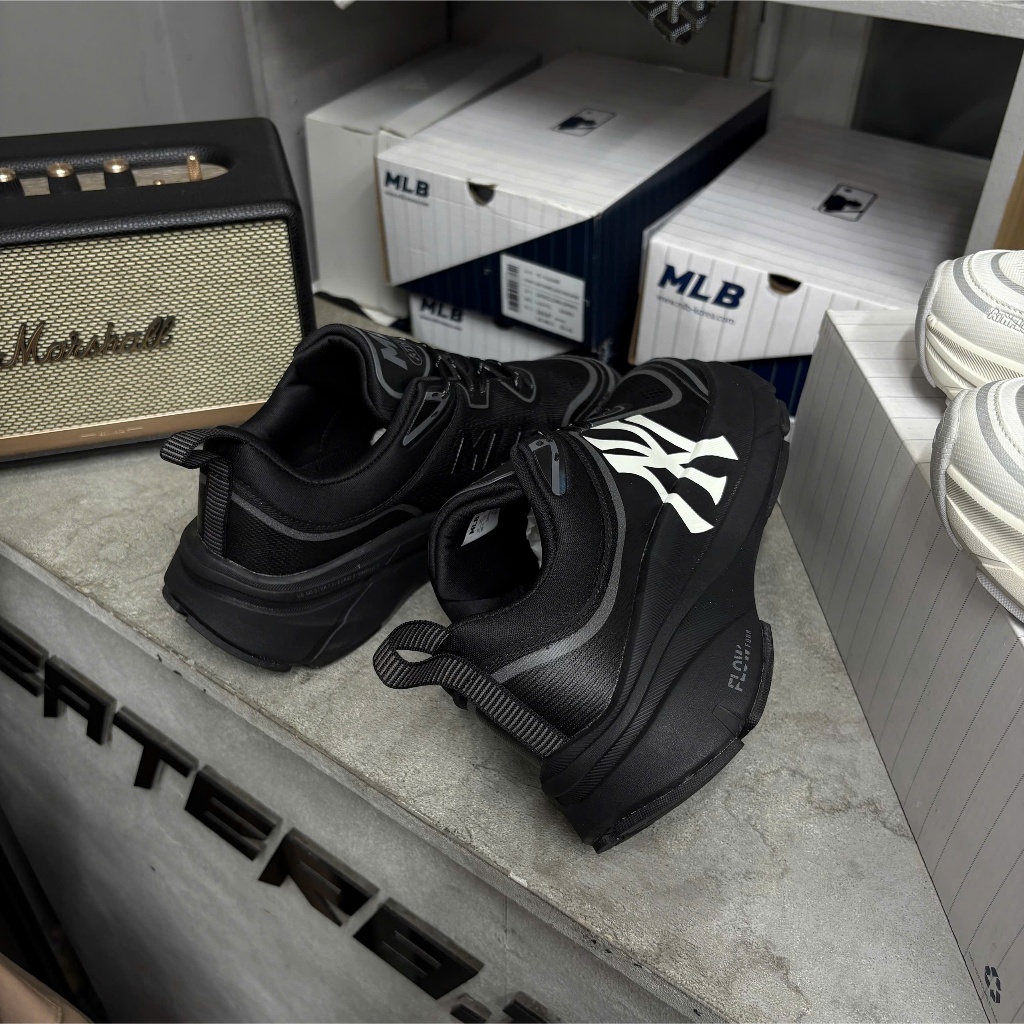 [Chính hãng] Giày thể thao sneaker MLB Athflow v2 New York Yankees Trắng Đen - 3ARNATF4N-50IVS