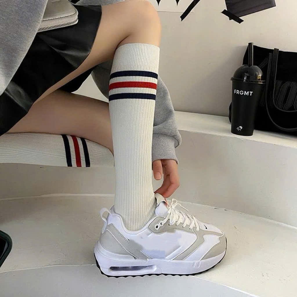 Vớ Tất nữ siêu cao cổ họa tiết kẻ 7 màu phong cách dễ thương và xinh xắn