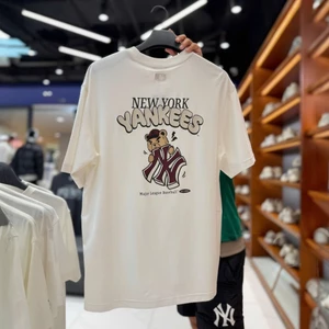 Áo THUN MLB nam nữ cao cấp, 100% cotton co giãn 2 chiều , ÁO THUN định lượng 250gms, YANKEES GẤU MINI