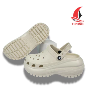 TIPONO LM35 [Tặng Charm Ngẫu Nhiên] Dép Sục Nữ EVA Đế Cao 6-7cm Êm Nhẹ Chống Trượt Đi Hằng Ngày