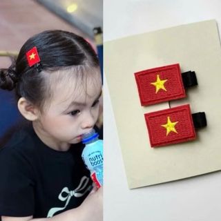 Kẹp tóc cờ đỏ sao vàng bằng vải thêu sắc nét mừng đại lễ