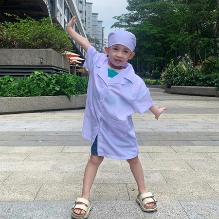 Áo Bác Sĩ Cho Bé Ngắn Tay – Trang Phục Blouse Hóa Trang Nghề Nghiệp Size 17-37kg
