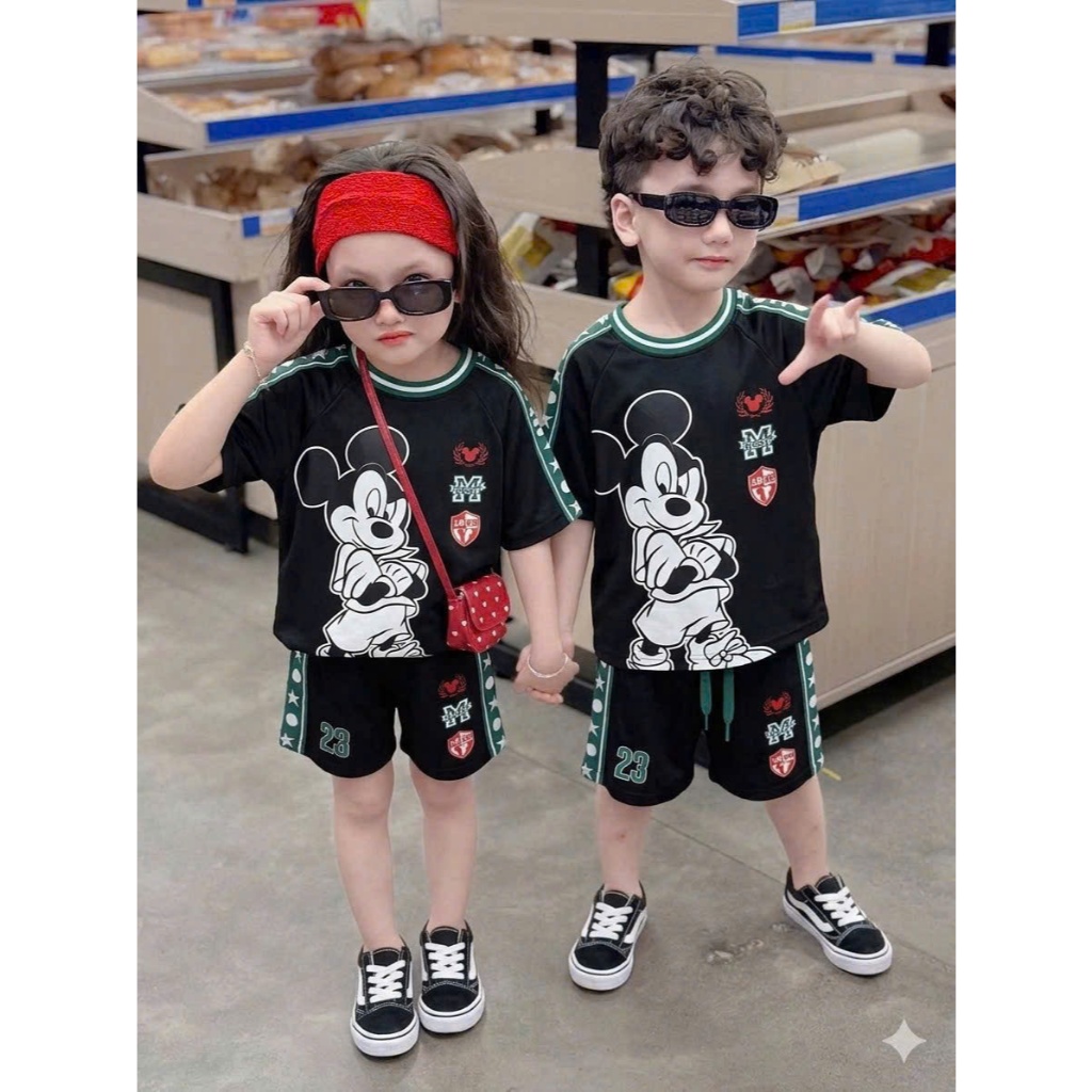 BỘ THỂ THAO MICKEY RACING – PHONG CÁCH STREETWEAR NĂNG ĐỘNG CHO BÉ