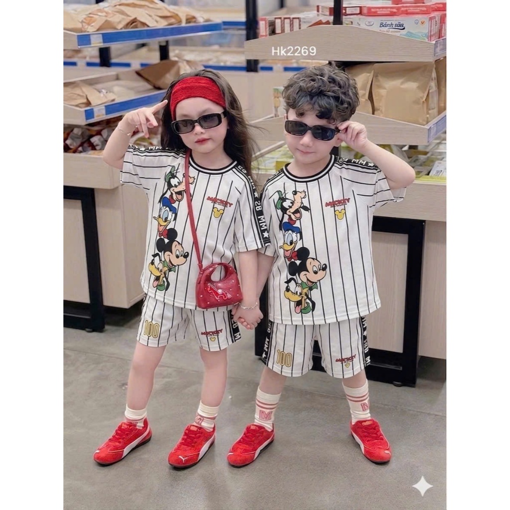 BỘ THỂ THAO MICKEY RACING – PHONG CÁCH STREETWEAR NĂNG ĐỘNG CHO BÉ