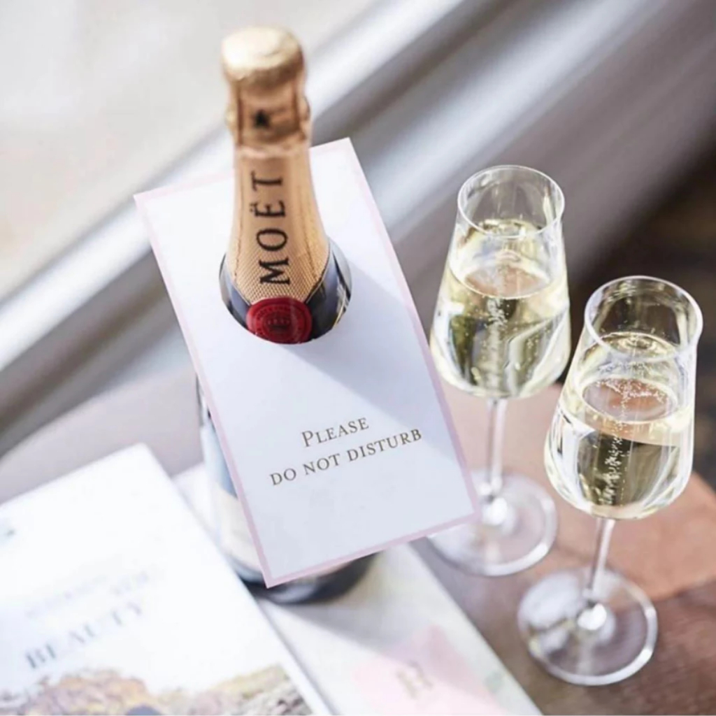 Bộ 6 Ly Thủy Tinh Uống Champagne Adela Cao Cấp Dung Tích 250ml Kèm Hộp Đựng BO3-104