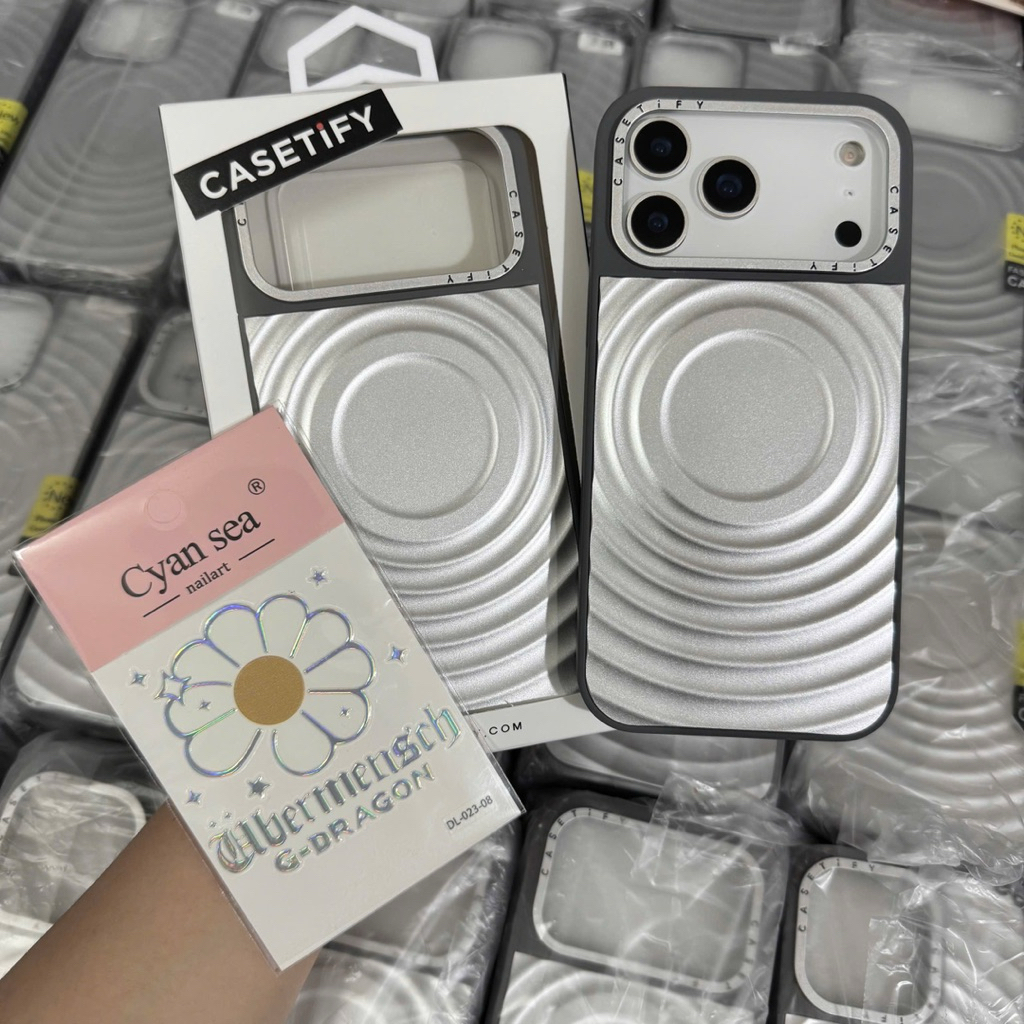 [DEAL HỜI] ỐP IPHONE TRÁNG BẠC CAO CẤP CHROMATIC: FORMS & HUES HÀNG LUXURRY DÀNH CHO CÁC MÁY 17PROMAX| Nắng Case
