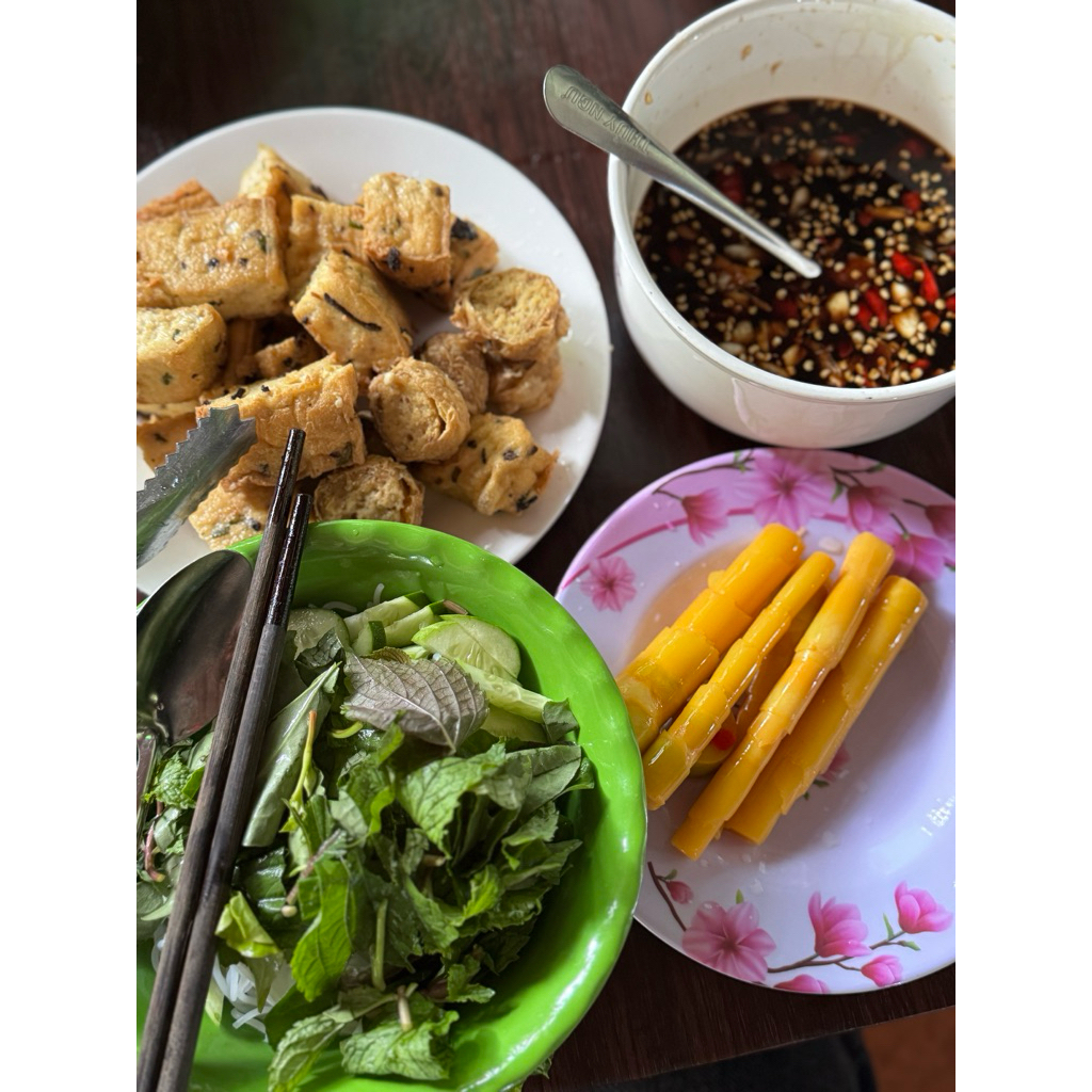 1 Hộp Măng Trúc - Chua Cay Ngọt - Đường + Muối + Ớt ( lóng + đọt ) 900gr - 1kg