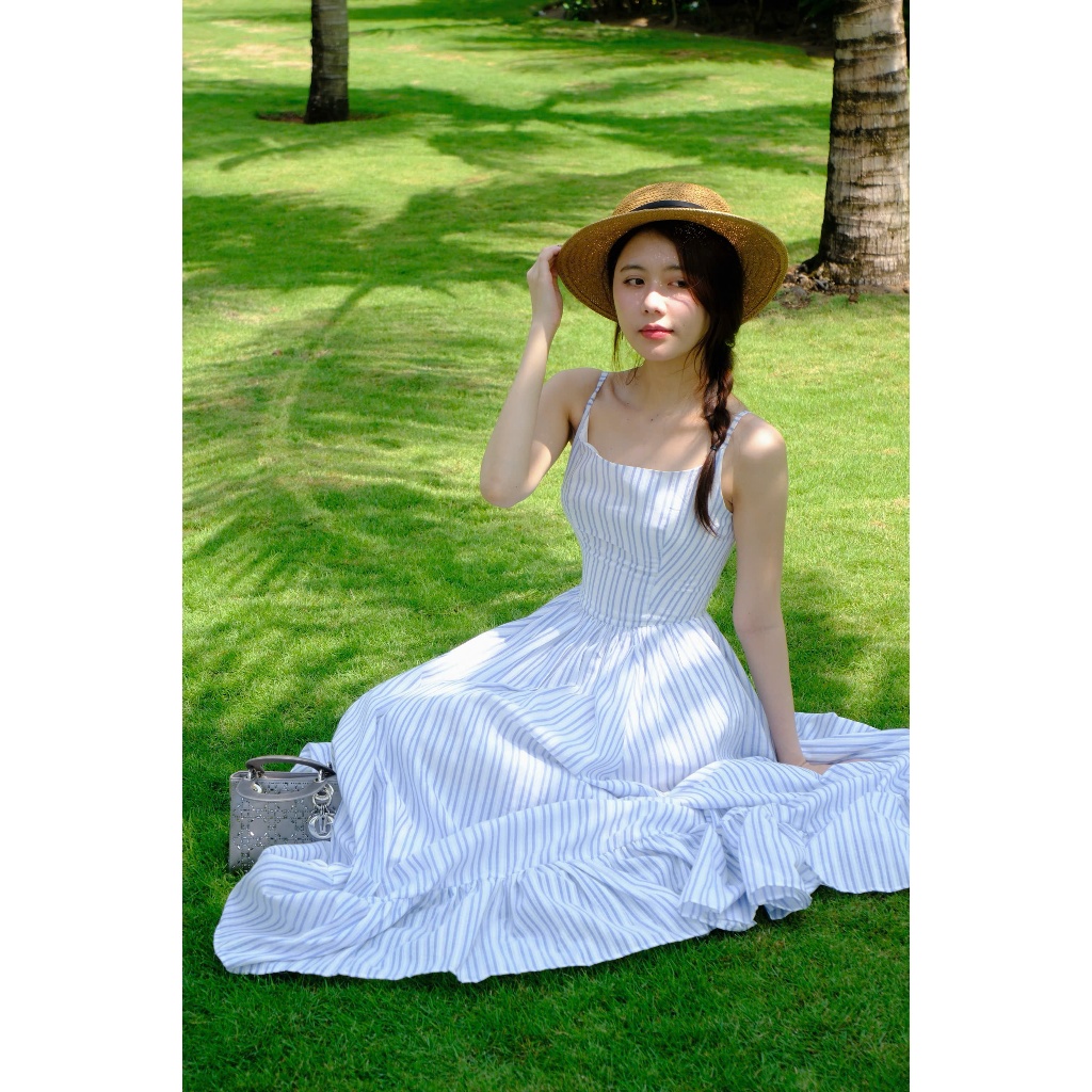 Mery dress váy hai dây họa tiết sọc tùng phồng dáng lửng