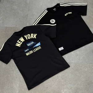 Áo thun New Era New York Yankees Sporty Flag Black - 13687279