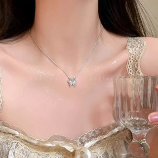 Dây chuyền nữ m + Hộp: Thiết kế độc đáo, đơn giản, tinh tế, ngọt ngào và sang trọng.