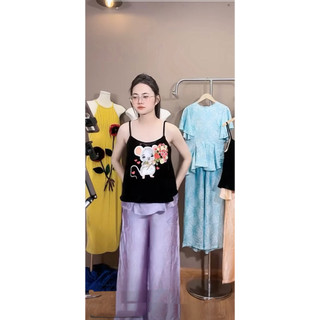 Sét áo hai dây nhung the lót lụa thêu chuột cầm bó hoa + quần xuông lụa