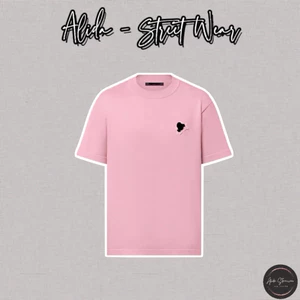 ⚡️[Hight Quality] Áo Phông Len \/ Pink Shirts Nam Nữ - Điểm Nhấn Chữ Thêu Phối Ghim Cài Cao Cấp Loại 1