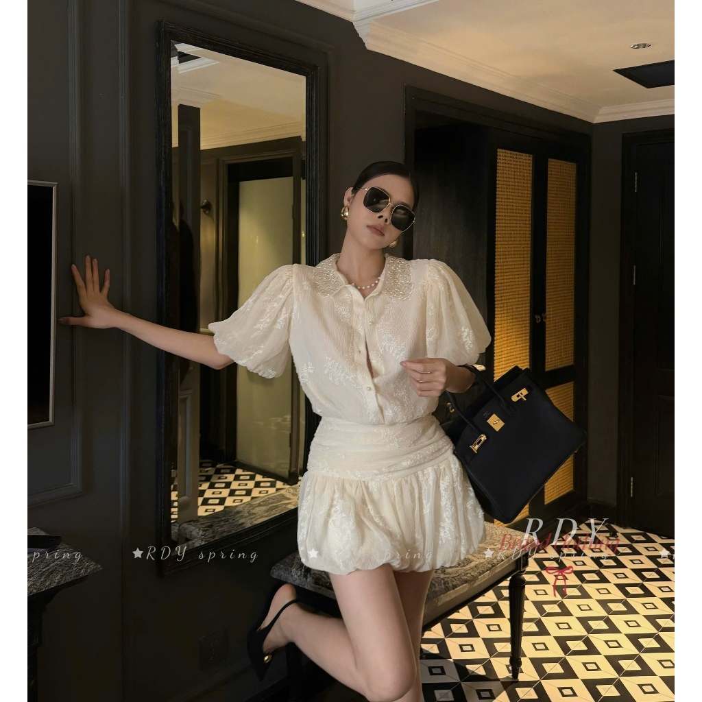 ZIMM STORE-Bộ Áo Kiểu Ren Cổ Đức Tay Bồng & Chân Váy Ngắn Xòe Ren Nữ Tính Thời Trang