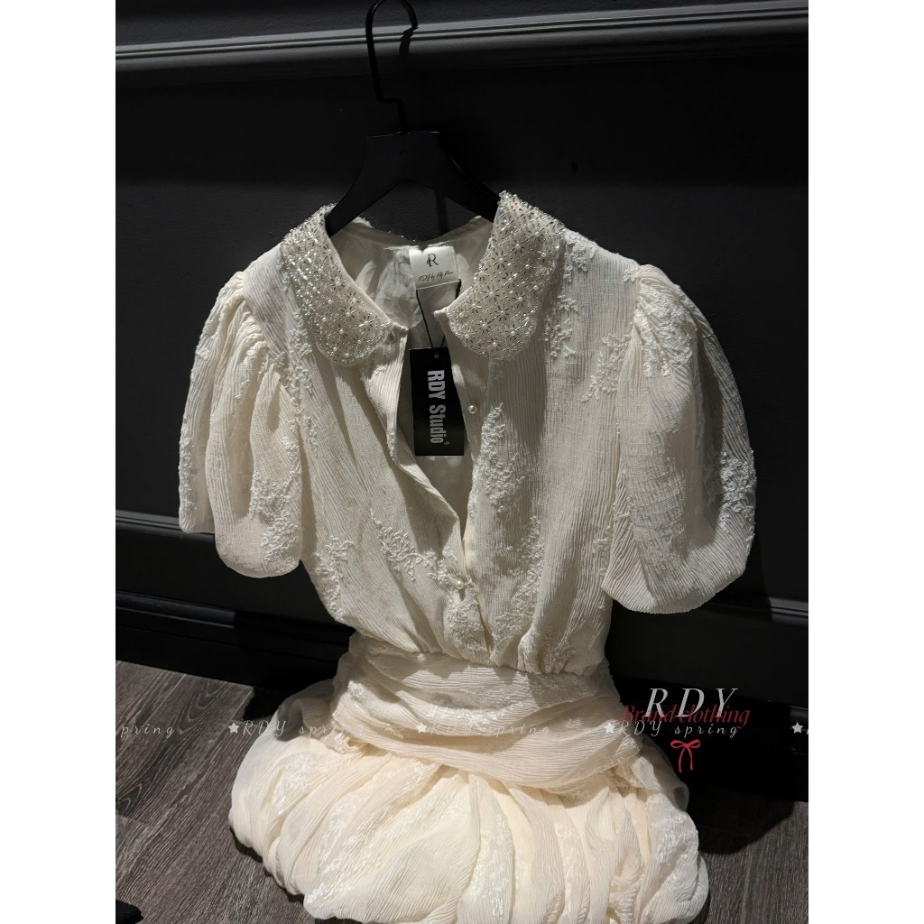 ZIMM STORE-Bộ Áo Kiểu Ren Cổ Đức Tay Bồng & Chân Váy Ngắn Xòe Ren Nữ Tính Thời Trang