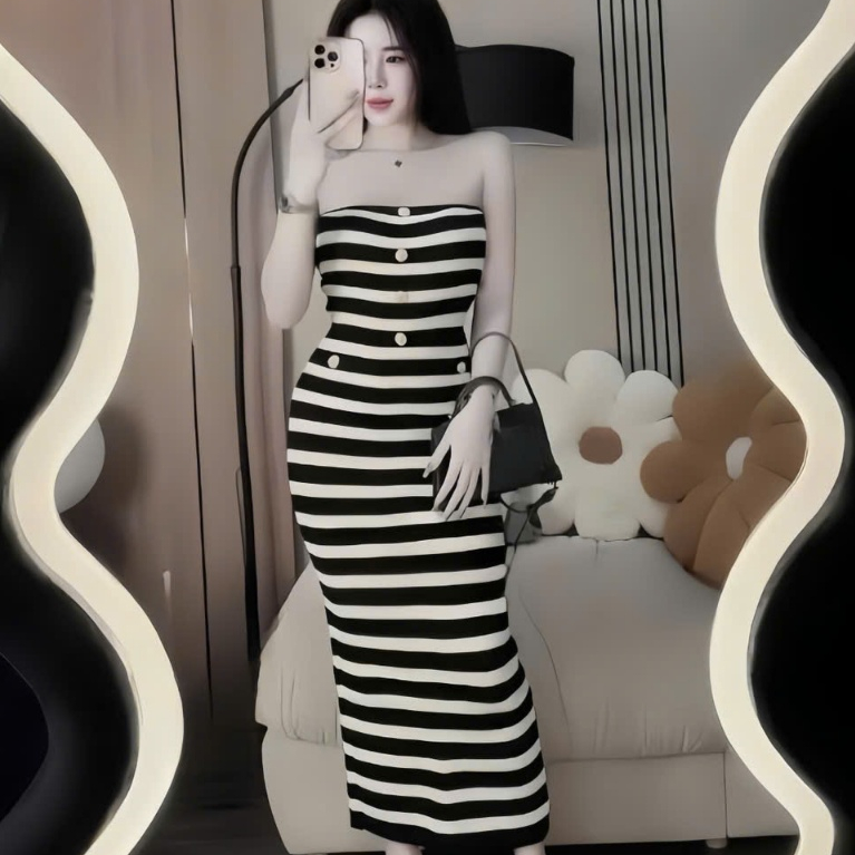 Đầm ống sọc đính nút dáng dài,chất thun gân có mút thời trang