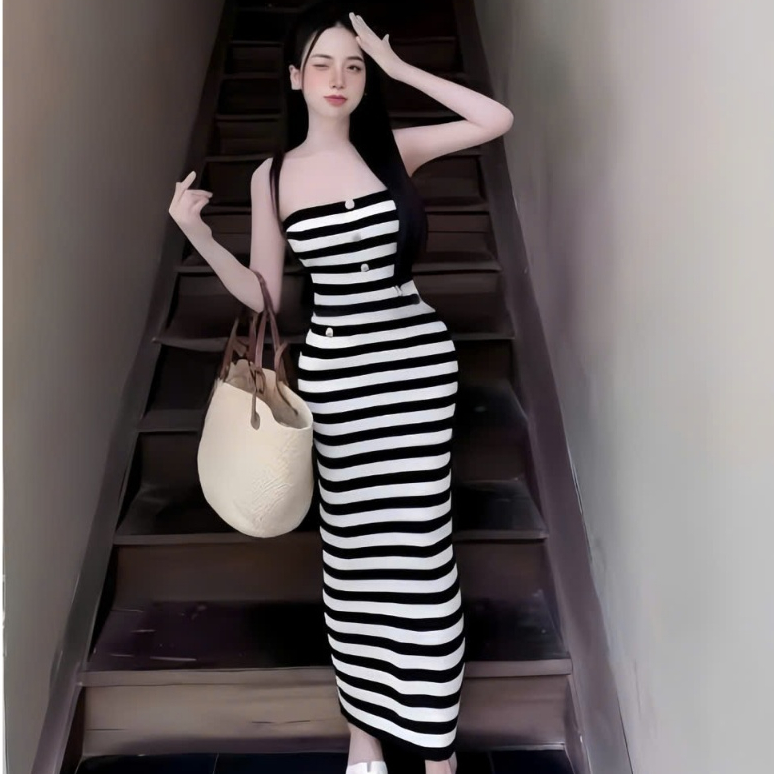 Đầm ống sọc đính nút dáng dài,chất thun gân có mút thời trang