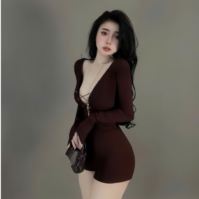 JUM  đùi cổ V khoét sâu đan dây ,tay dài, chất thun Ladong sành điệu thời trang