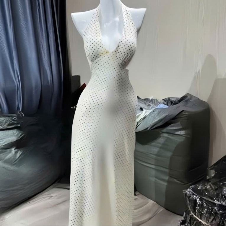 ĐẦM yếm chấm bi dáng dài có mút,chất thun tăm thời trang