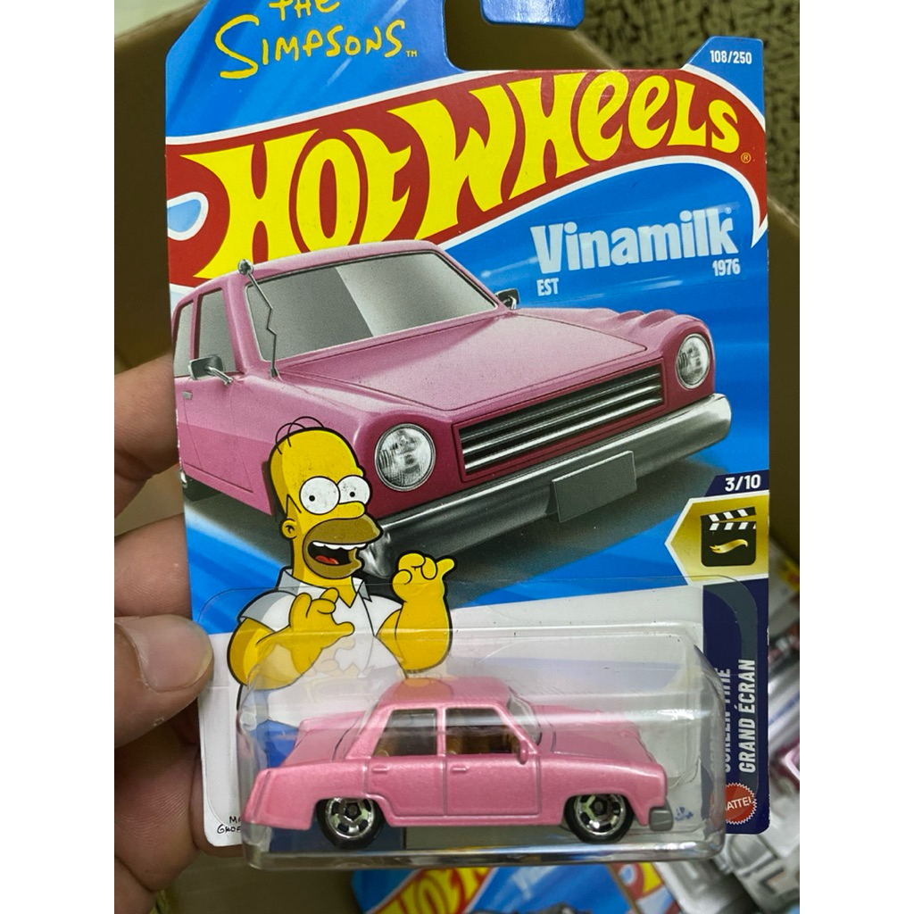 hot wheels Xe ôtô kim loại mô hình đồ chơi - Vào Xem shop để sưu tầm nhé" ( Quà tặng của Vinamilk )