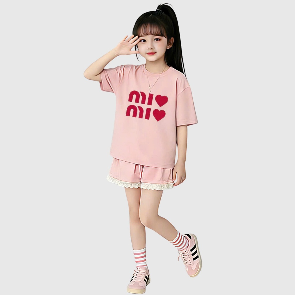 Sét quần áo đi chơi cho bé gái,áo cộc tay in chữ MIMI,chất vải cotton thấm hút mồ hôi thoải mái cho bé.M78