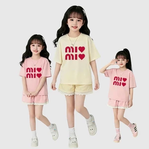 Sét quần áo đi chơi cho bé gái,áo cộc tay in chữ MIMI,chất vải cotton thấm hút mồ hôi thoải mái cho bé.M78