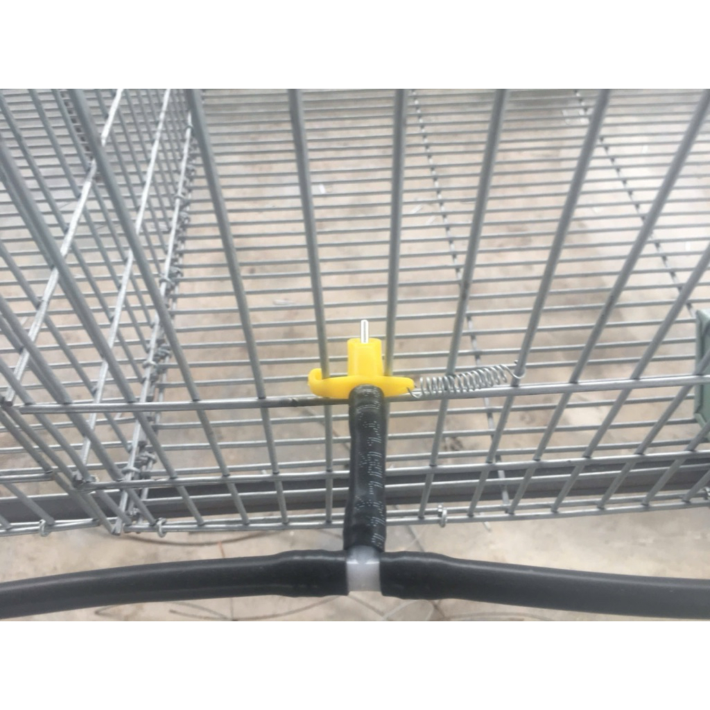Túi 100 van nhựa vàng uống nước tự động cho thỏ (shop mới bán rẻ lấy tương tác)