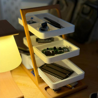 Kệ để bàn 3 tầng đa năng cao cấp – Giá đựng đồ mini gọn gàng, decor bàn làm việc, kệ lưu trữ mỹ phẩm/phụ kiện