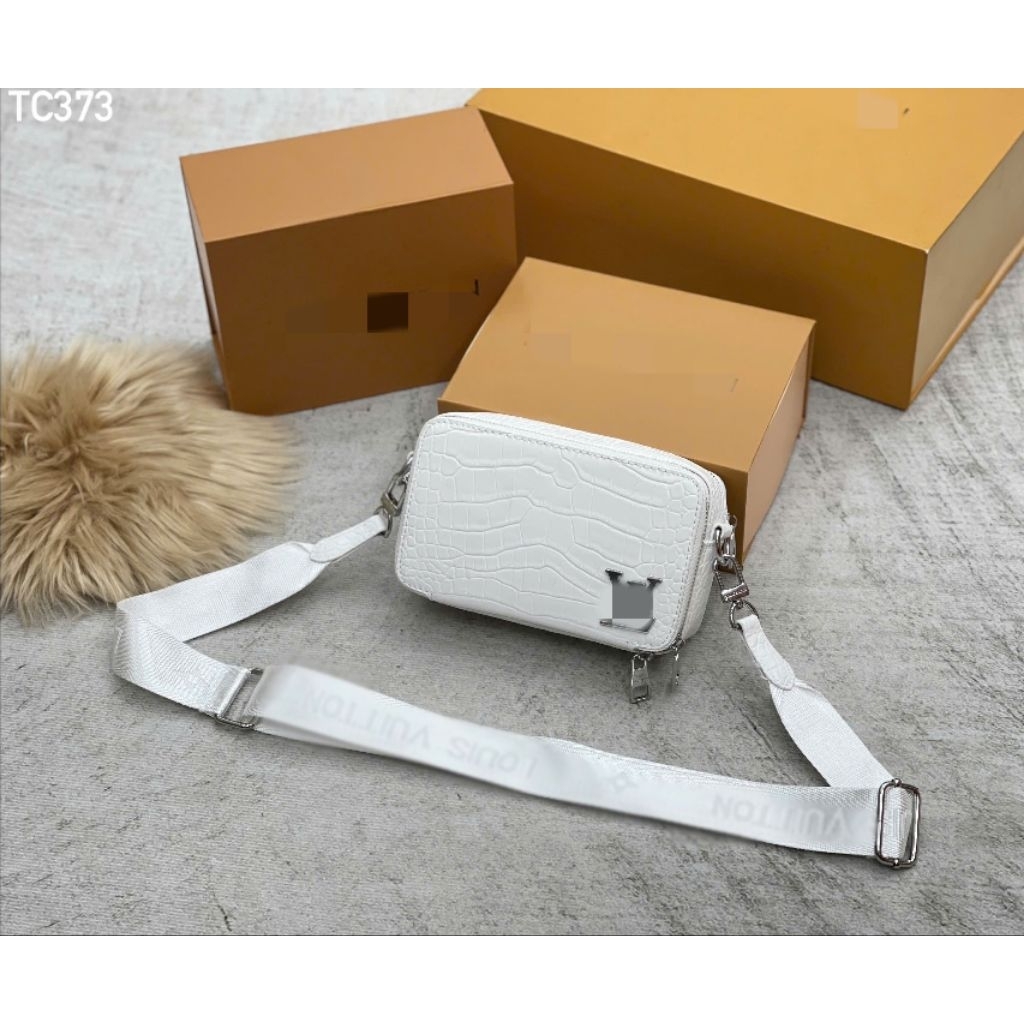 Túi Đeo Chéo Eoo Vỳy Da Cá Sấu Cao Cấp Fullbox – Form Chuẩn Sang Trọng, Khóa Kim Loại Bền Bỉ