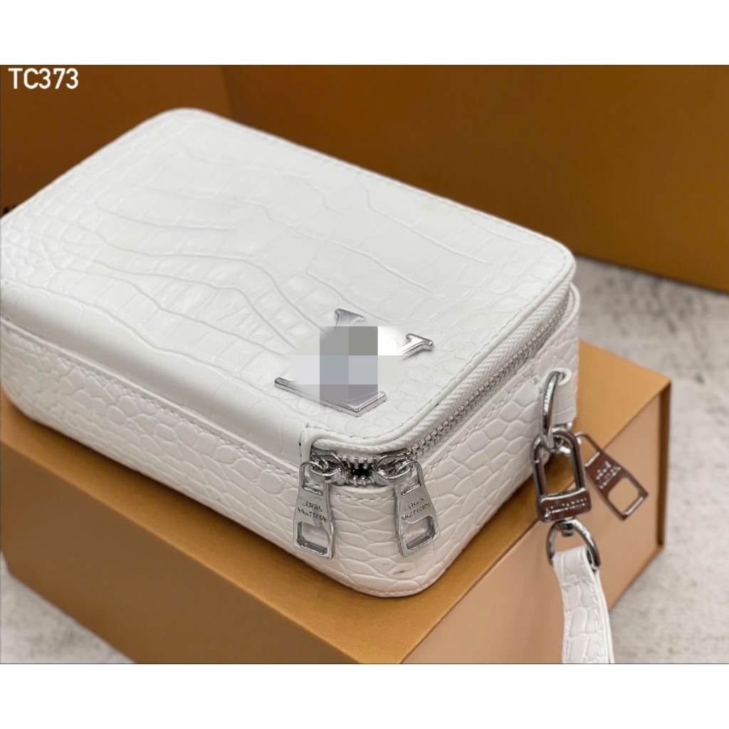 Túi Đeo Chéo Eoo Vỳy Da Cá Sấu Cao Cấp Fullbox – Form Chuẩn Sang Trọng, Khóa Kim Loại Bền Bỉ