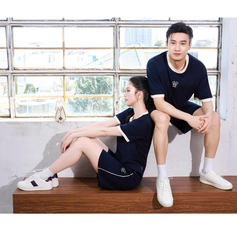 [BST THƠM MÁT] Bộ Quần Áo Nam Nữ GUNO Vải Cotton Thơm Mát Dáng Đùi Ngố Cổ Tròn Phối Màu 26BG20/BB30
