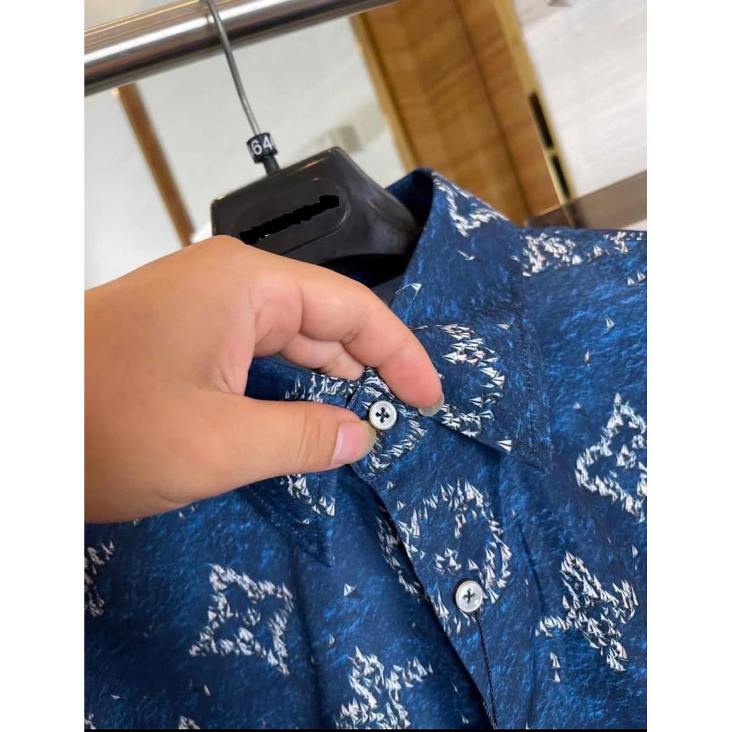 ⚡️[Hight Quality] Áo Sơ Mi \/ Nam Nữ Blue Shirts Black Ready To - Điểm Nhấn Hoa Xanh Phối Màu Cao Cấp Loại 1