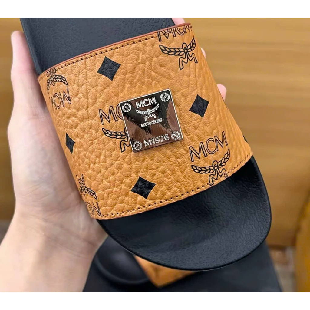 ⚡️[Hight Quality] Dép Lê Quai Ngang M1M Nam Nữ Brown Full Box - Điểm Nhấn Tag Phối Màu Cao Cấp Loại 1