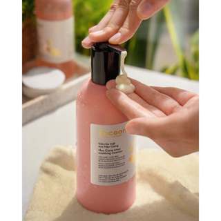 Sữa Rửa Mặt Sen Hậu Giang Cocoon làm dịu sạch dịu nhẹ cho da 310ml