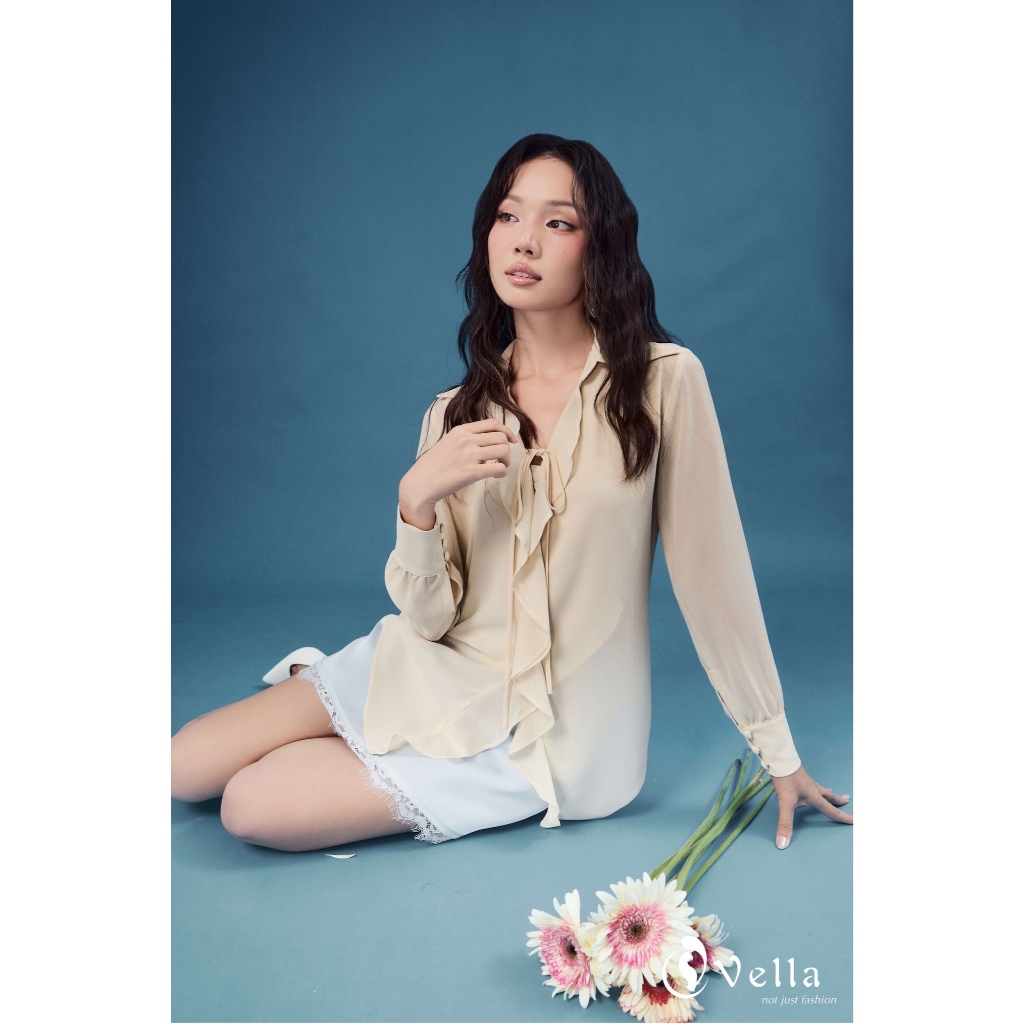 Áo sơ mi voan nữ công sở tay dài dáng suông màu đen – Vella Fashion VA25067